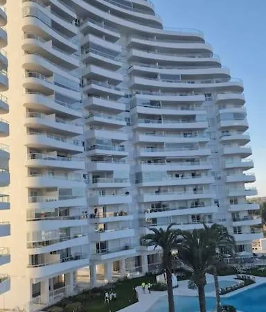 Avec Vue Piscine Apartment *
