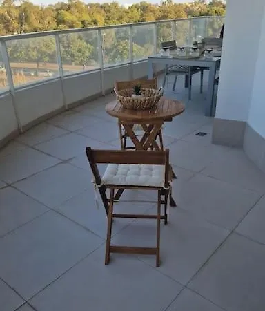 Avec Vue Piscine